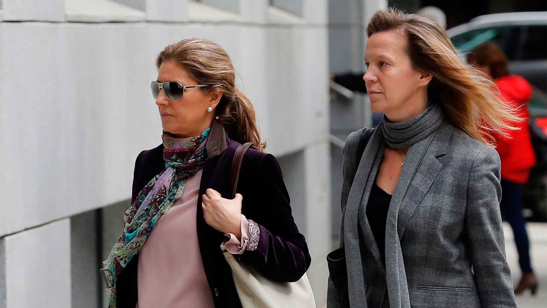 Rosalía Iglesias, la mujer de Bárcenas, sale de prisión tras abonar la fianza de 200.000 euros
