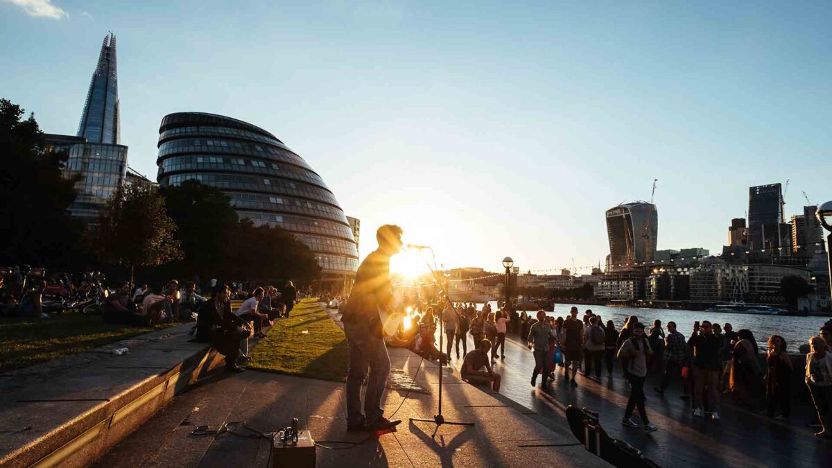 Los artistas callejeros de Londres pueden recibir propinas a través de tarjetas de crédito