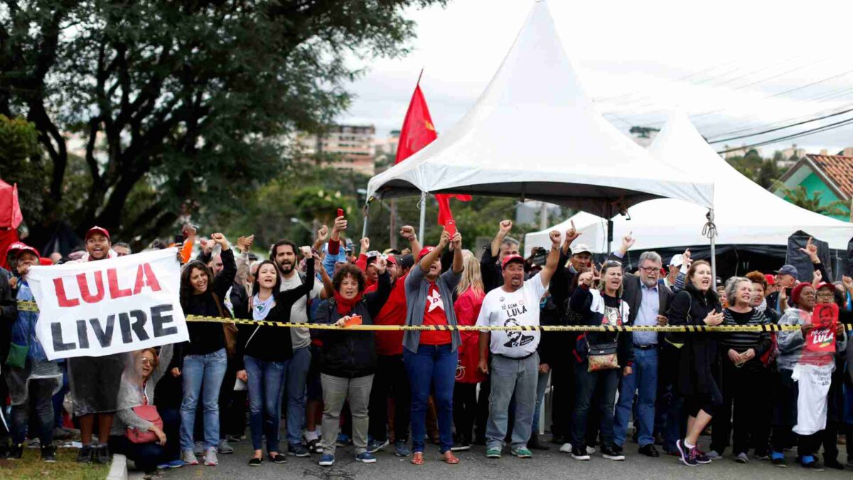 Lula reafirma desde prisión su candidatura a las próximas elecciones brasileñas