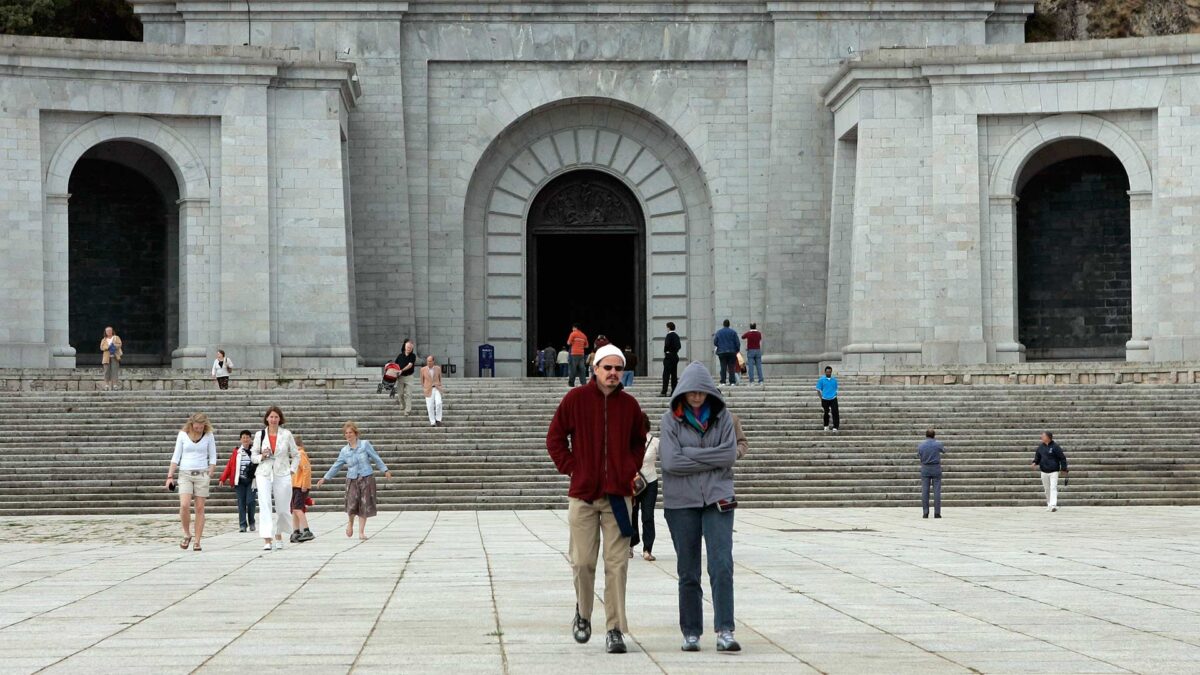 Familiares de víctimas piden a la ONU que supervise las exhumaciones del Valle de los Caídos