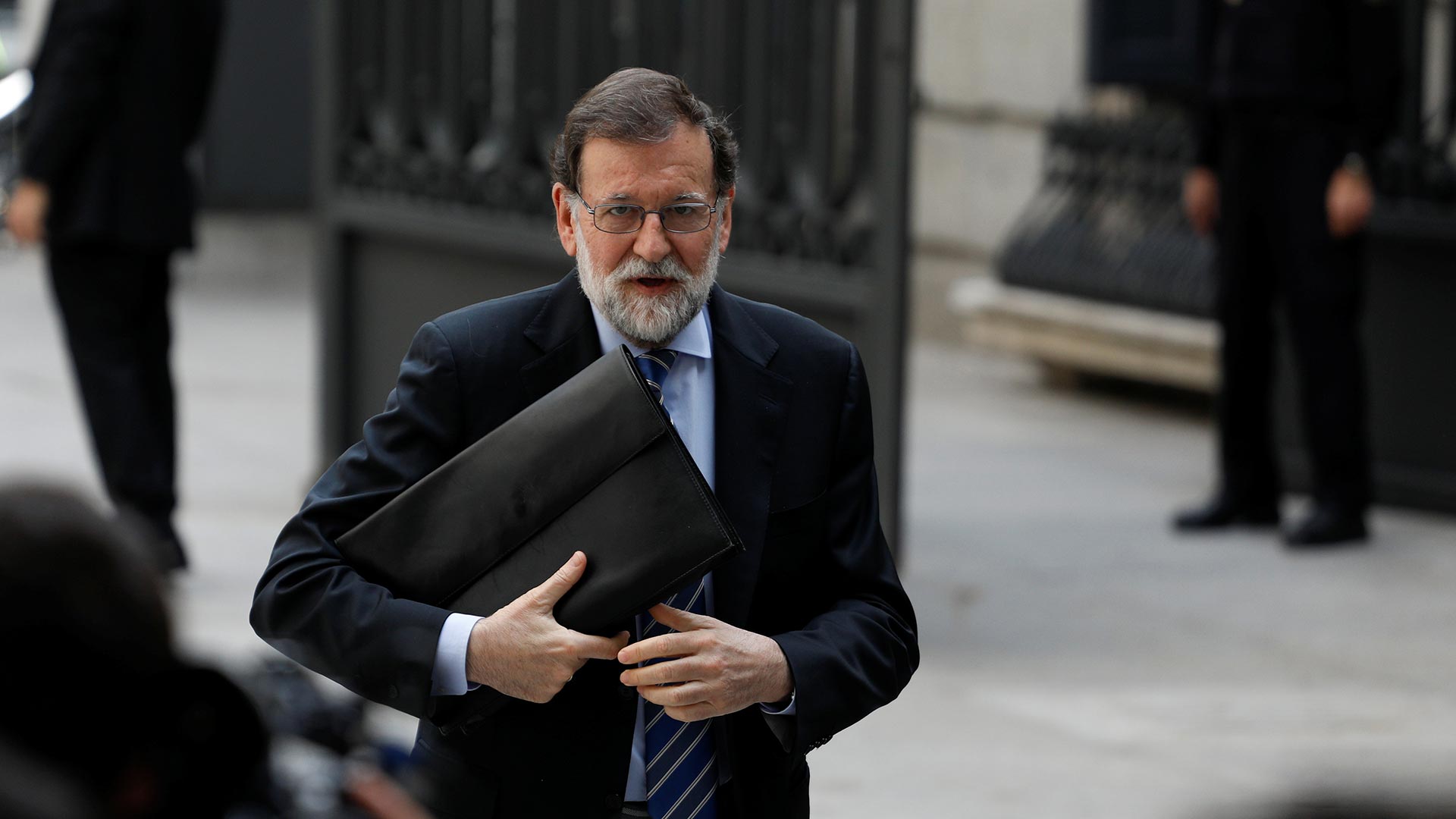 Rajoy acusa a Sánchez de perjudicar a España con la moción de censura