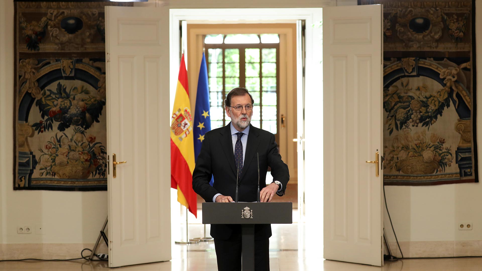 Rajoy asegura que no habrá impunidad para ETA tras su disolución