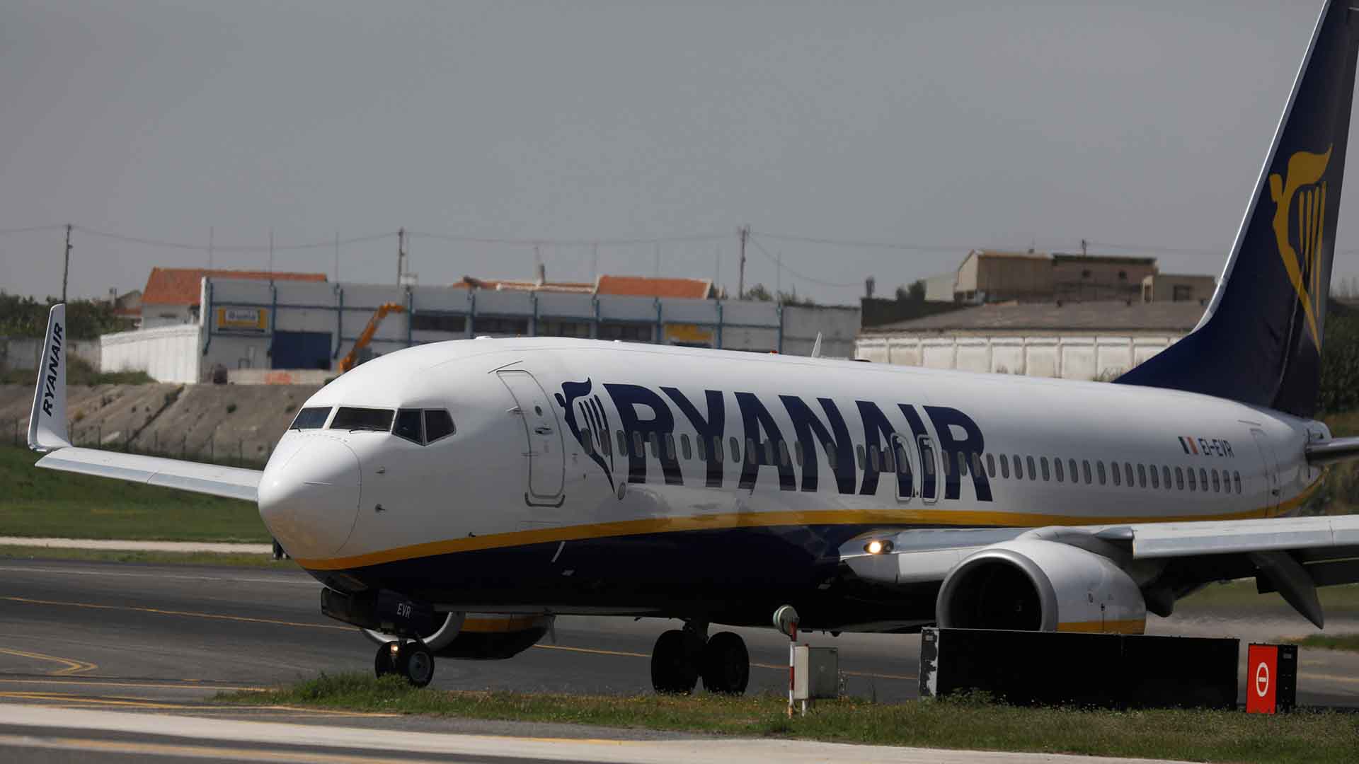 Ryanair gana 1.450 millones de euros, un 10% más que el anterior año fiscal