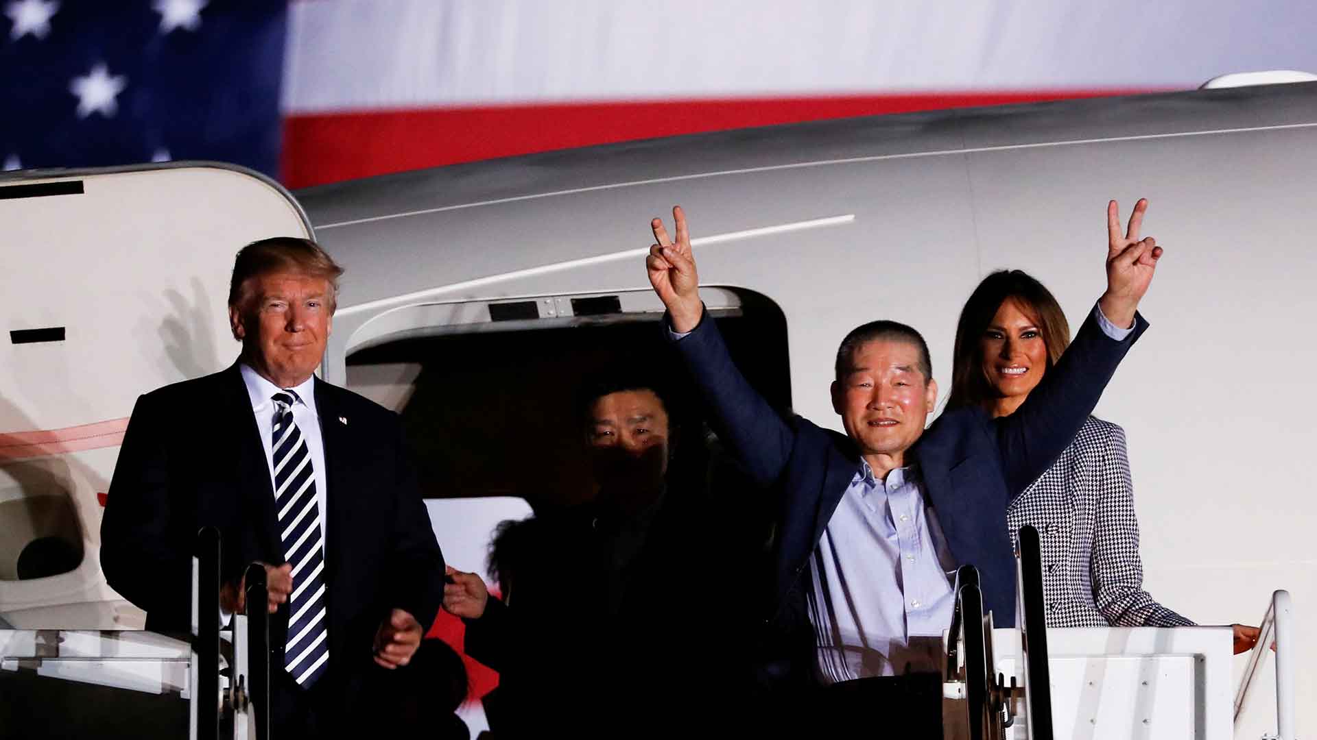 Trump recibe en Washington a los tres estadounidenses liberados por Corea del Norte