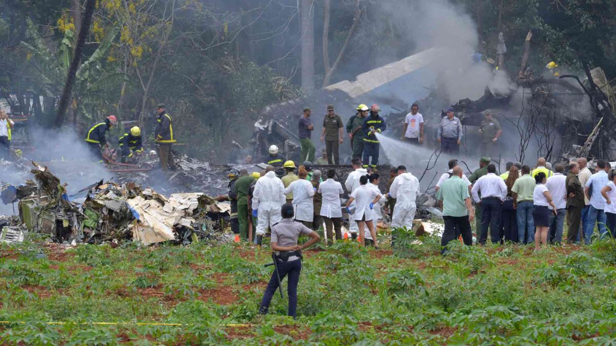 Mueren 107 personas en el accidente aéreo de Cuba