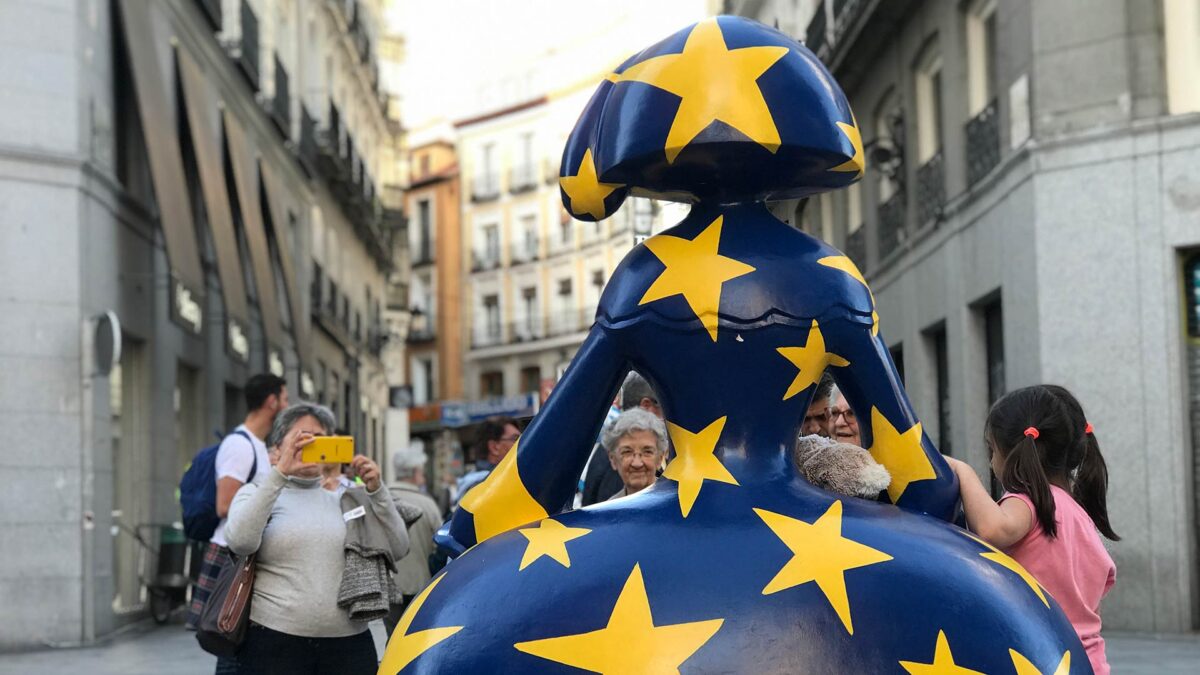 Unas meninas y el arte blandito