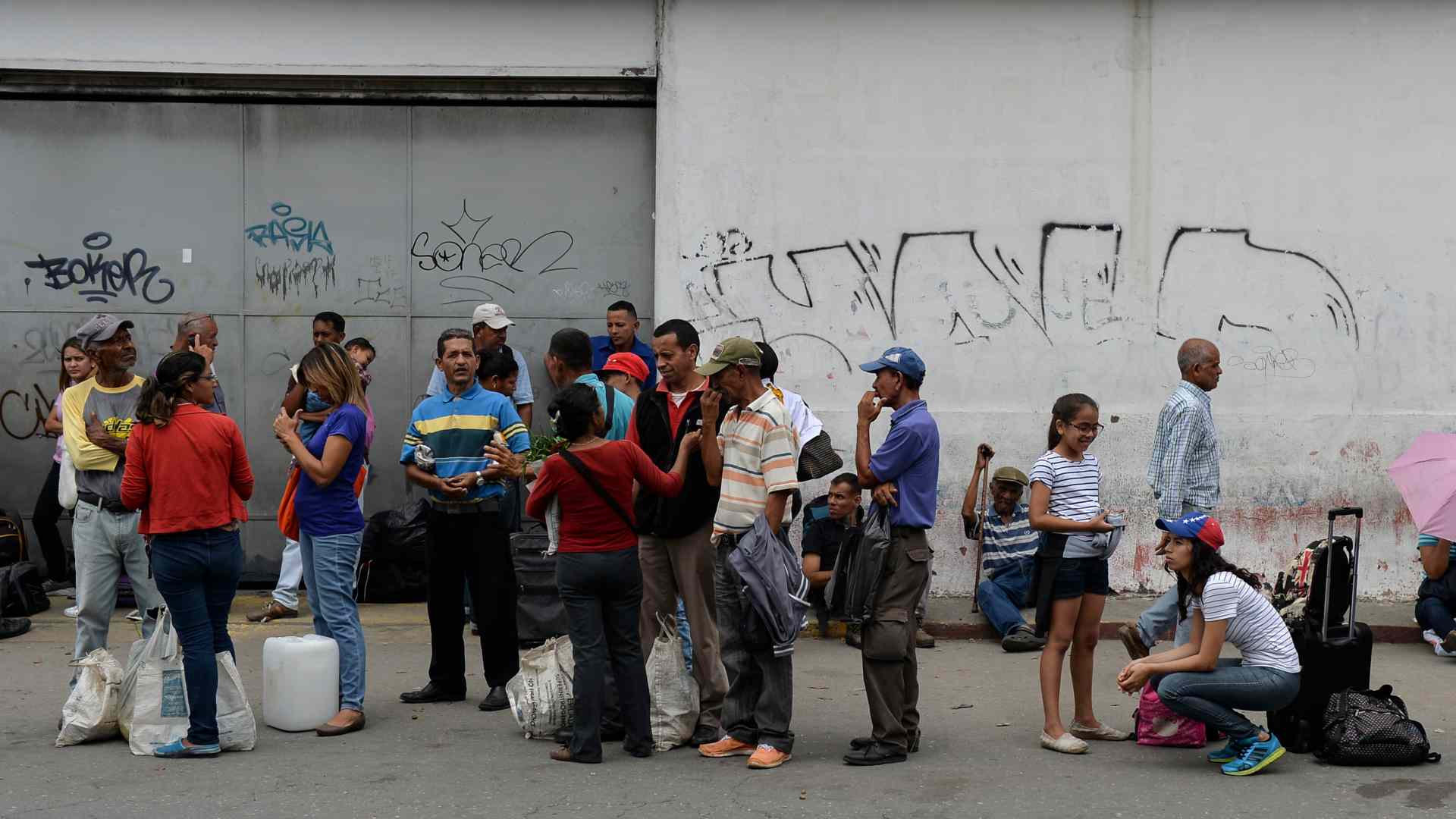 Abren las urnas en Venezuela