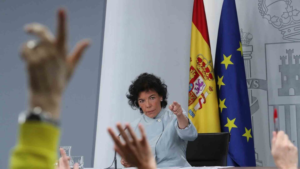 El Gobierno «va a estudiar» presentarse como defensa de las víctimas de violencia sexual