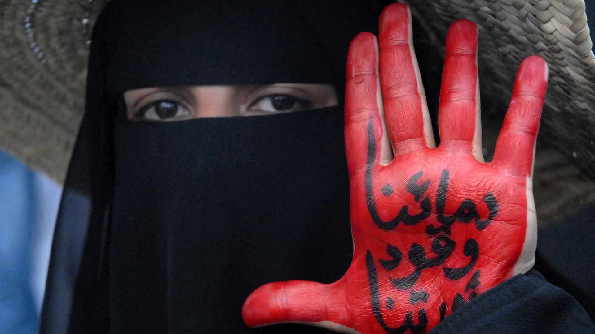 Arabia Saudí detiene a dos defensoras de los derechos de las mujeres