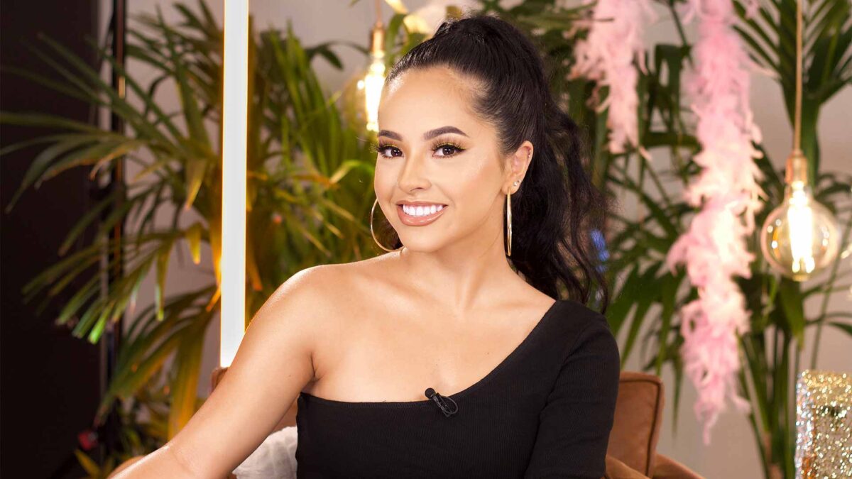 Becky G: «Cada día me dicen que una mujer no debería cantar reggaeton»