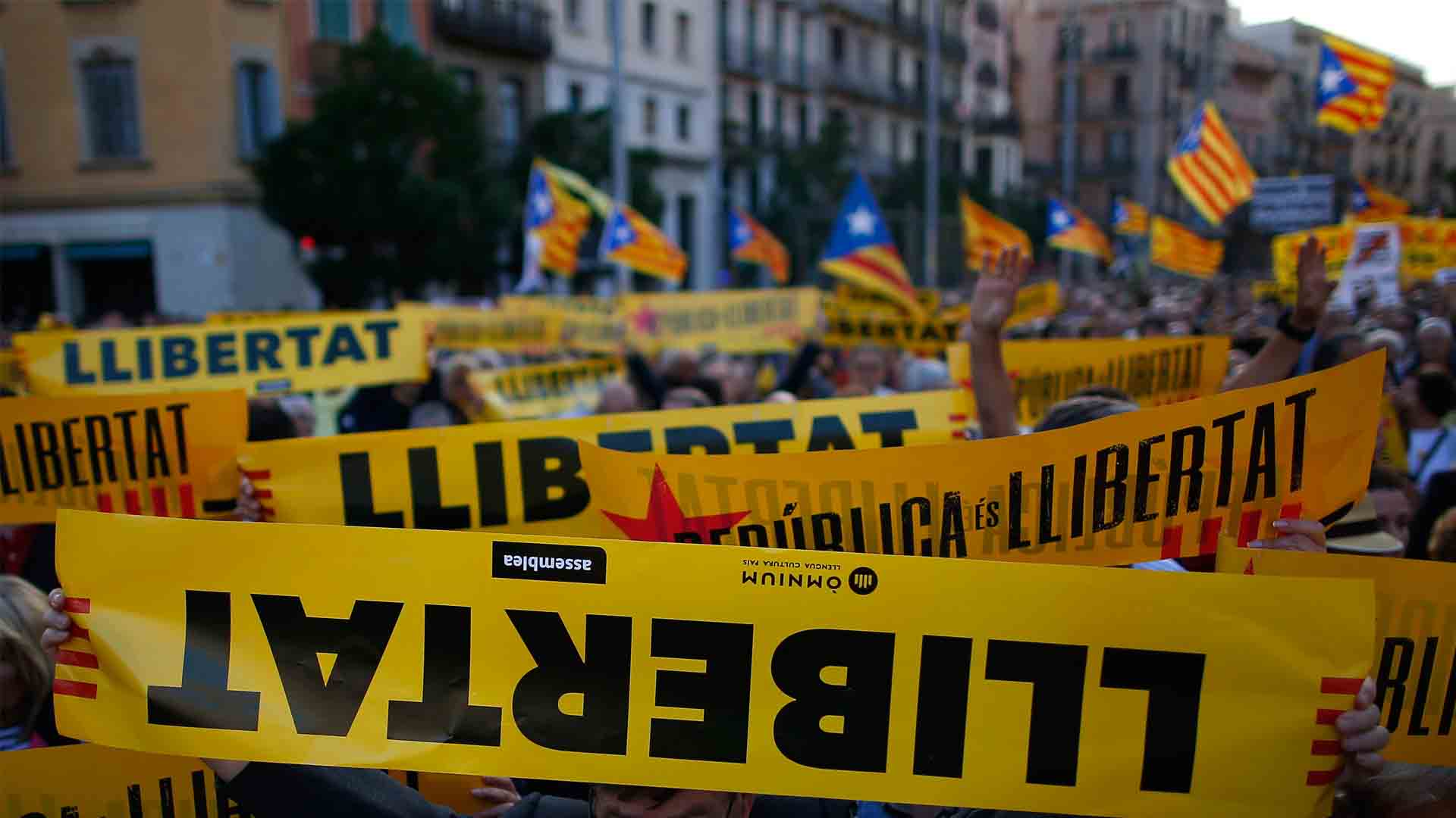 Colau exige a Sánchez acercar a los presos políticos del procés a Cataluña