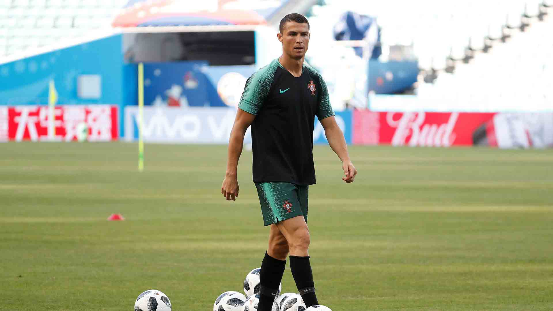 Cristiano Ronaldo acuerda con la Fiscalía aceptar dos años de cárcel y una multa de 18,8 millones