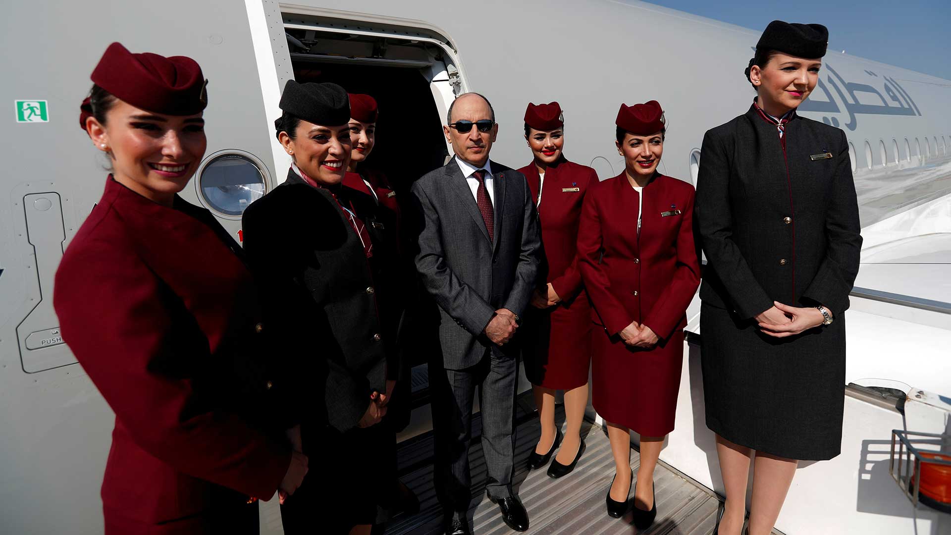 El director de Qatar Airways dice que su trabajo solo puede hacerlo un hombre