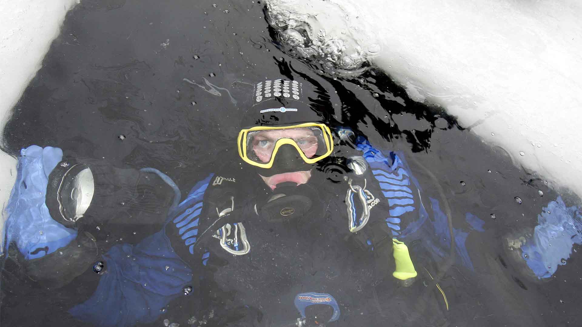 El invento del MIT que triplica el tiempo de supervivencia de los submarinistas en agua helada
