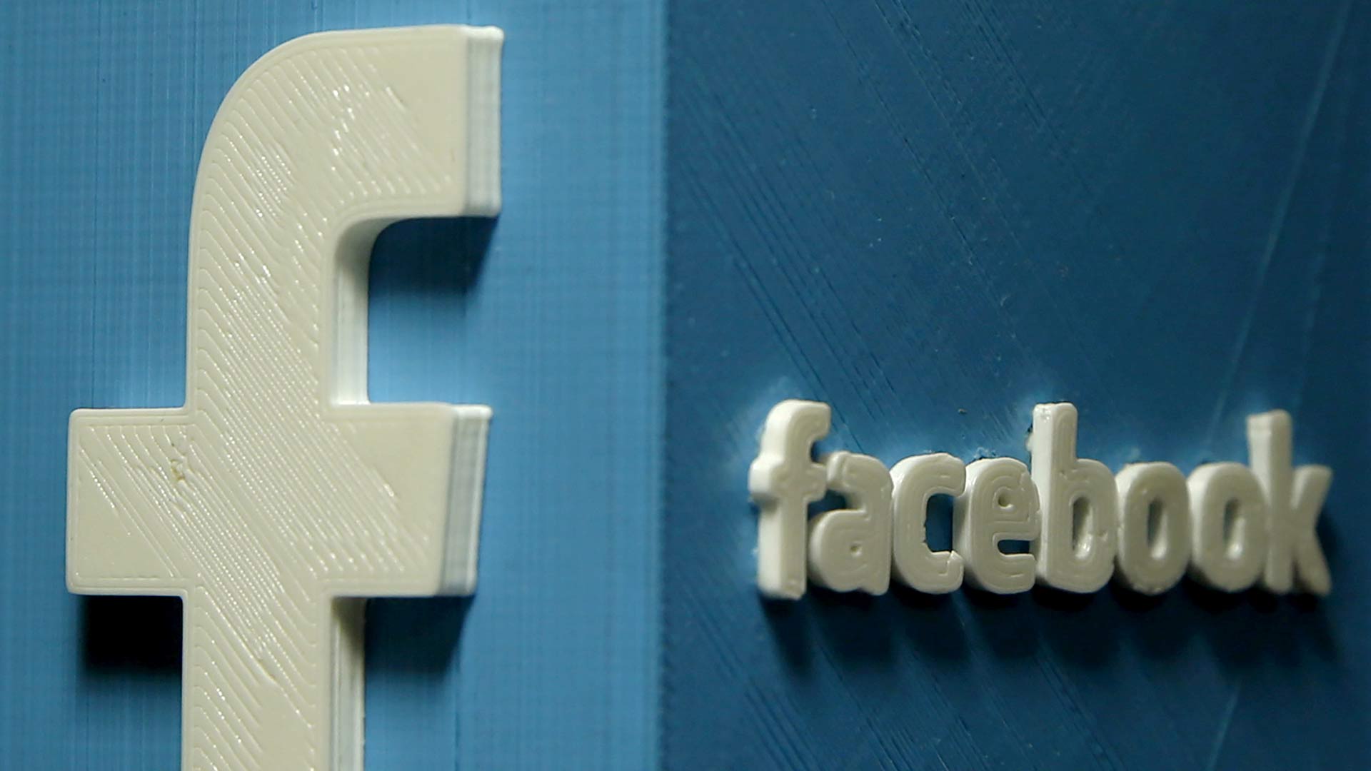 Facebook también compartió datos de los usuarios con más de 60 fabricantes