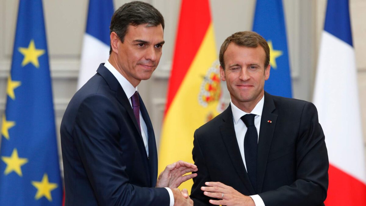 Francia y España proponen centros de desembarco para inmigrantes en «suelo europeo»