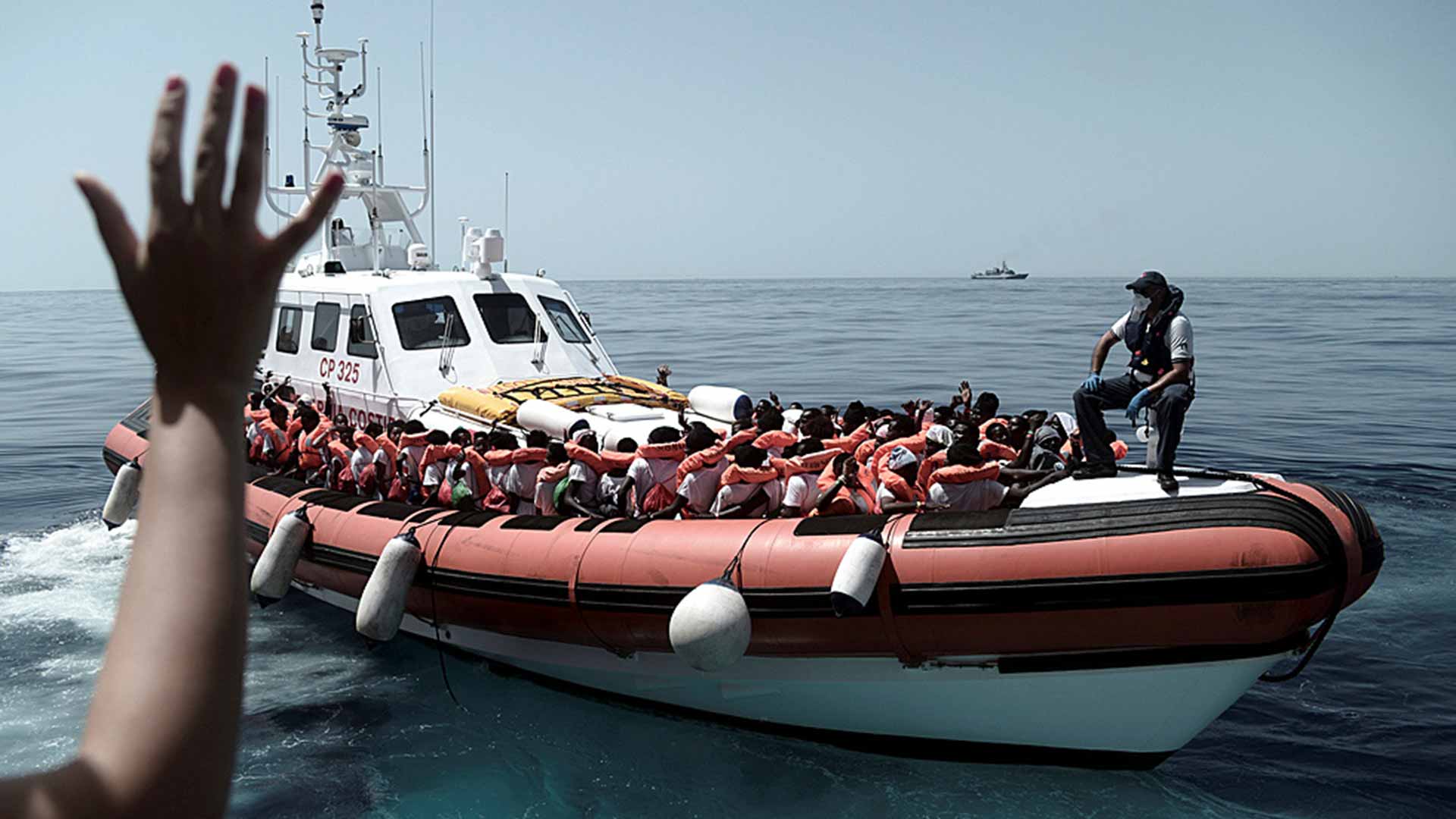 Italia y Francia piden centros europeos de registro de migrantes en los países de origen