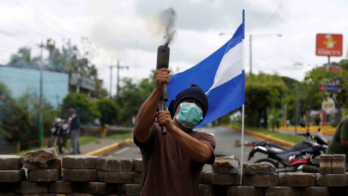 La OEA condena la violencia en Nicaragua, pero no responsabiliza al Estado