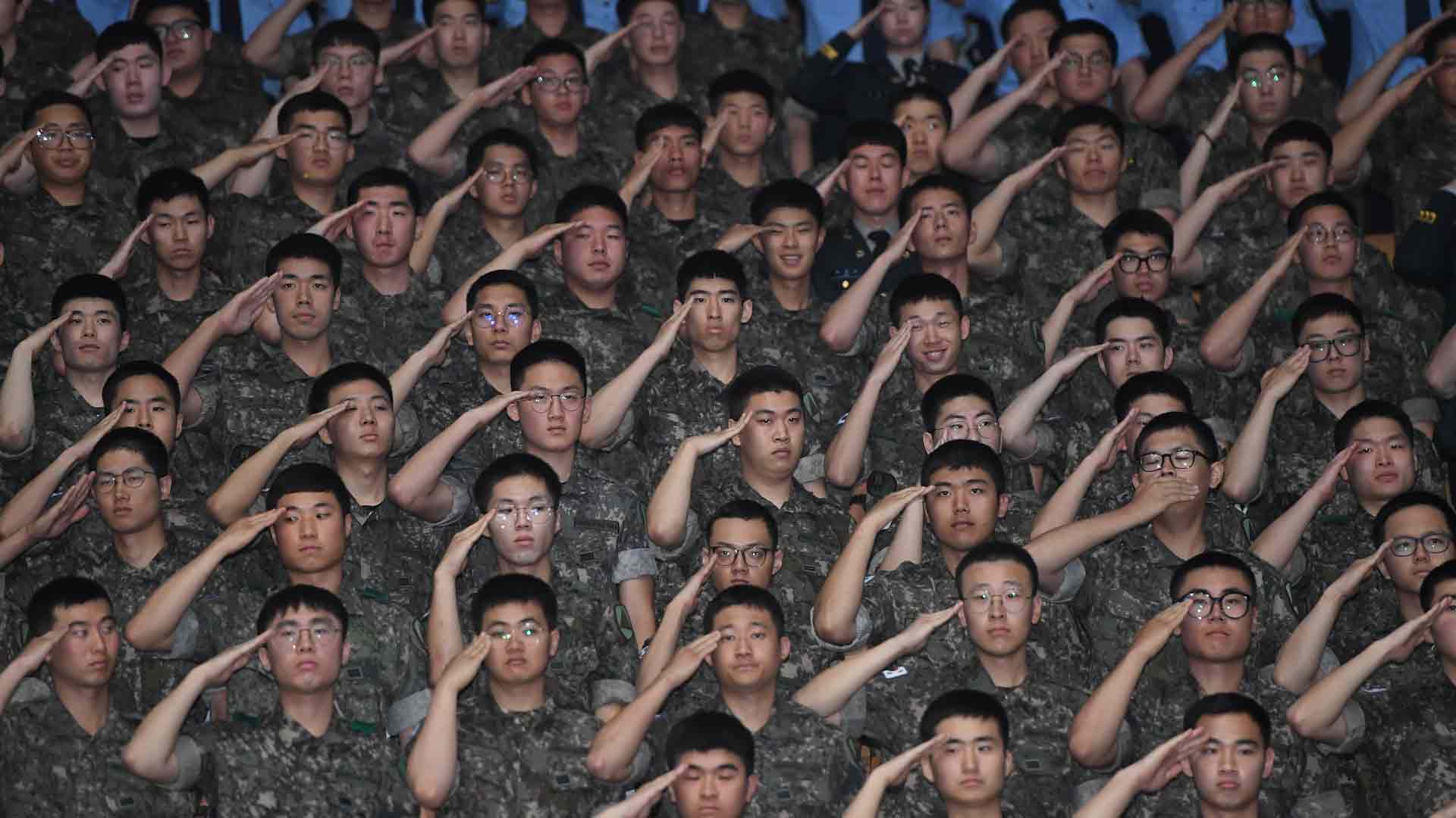 Las dos Coreas abordan el restablecimiento total de sus canales de comunicación militar