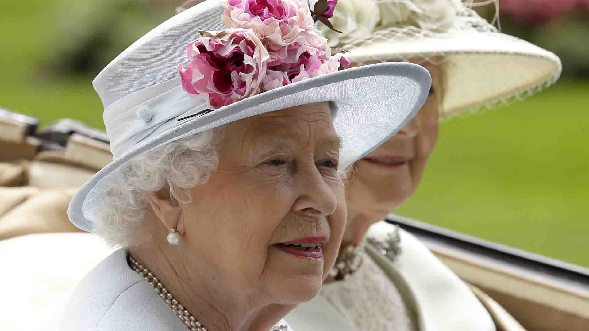 Los gastos de Isabel II aumentaron un 13% en el último año fiscal