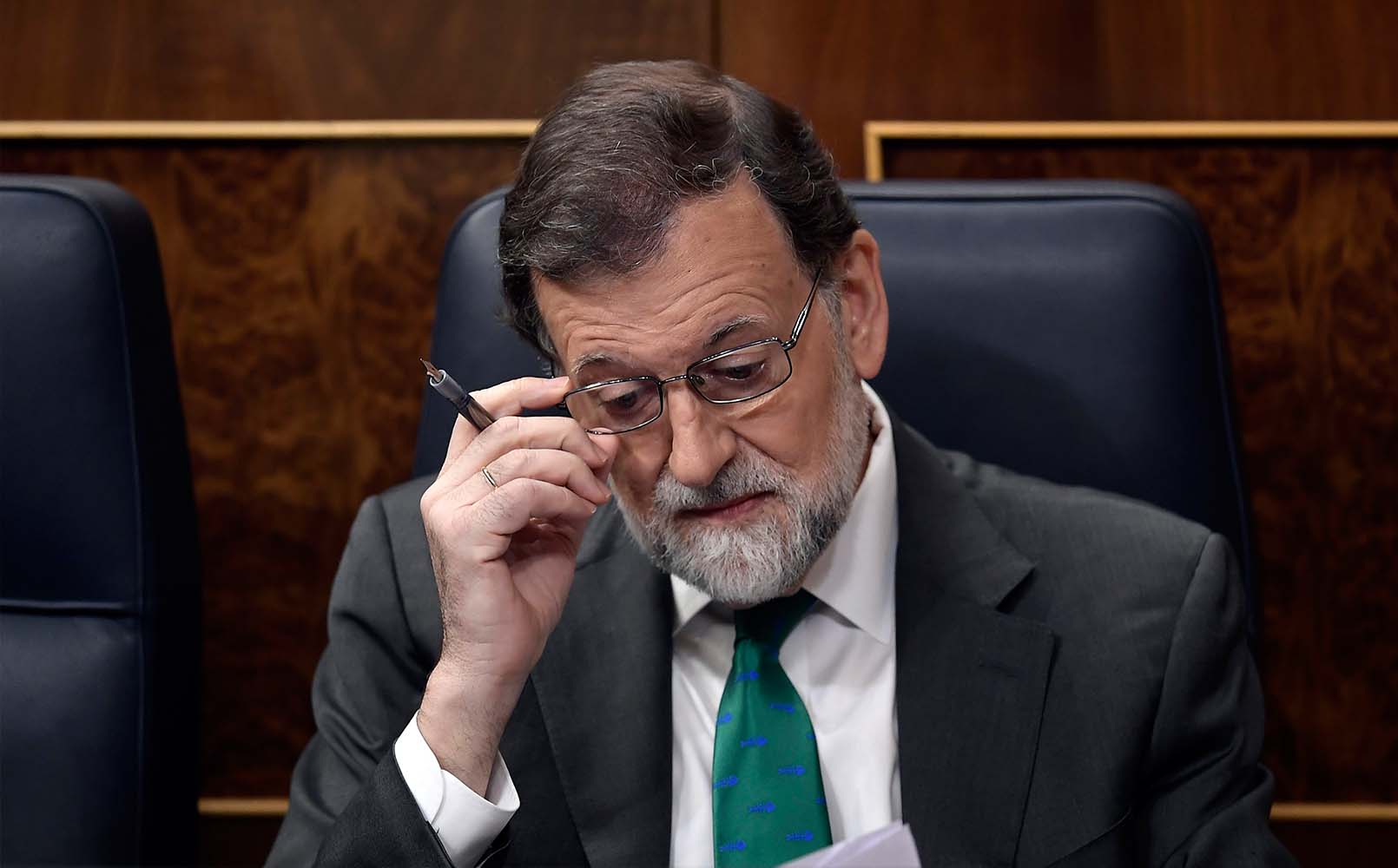 Los mejores memes sobre la moción de censura: «Se larga Rajoy, ahora a echar a Pedro Sánchez»