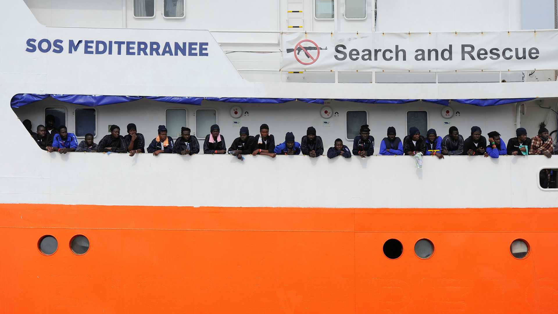 Malta e Italia impiden la entrada de un barco con 629 migrantes rescatados en el Mediterráneo