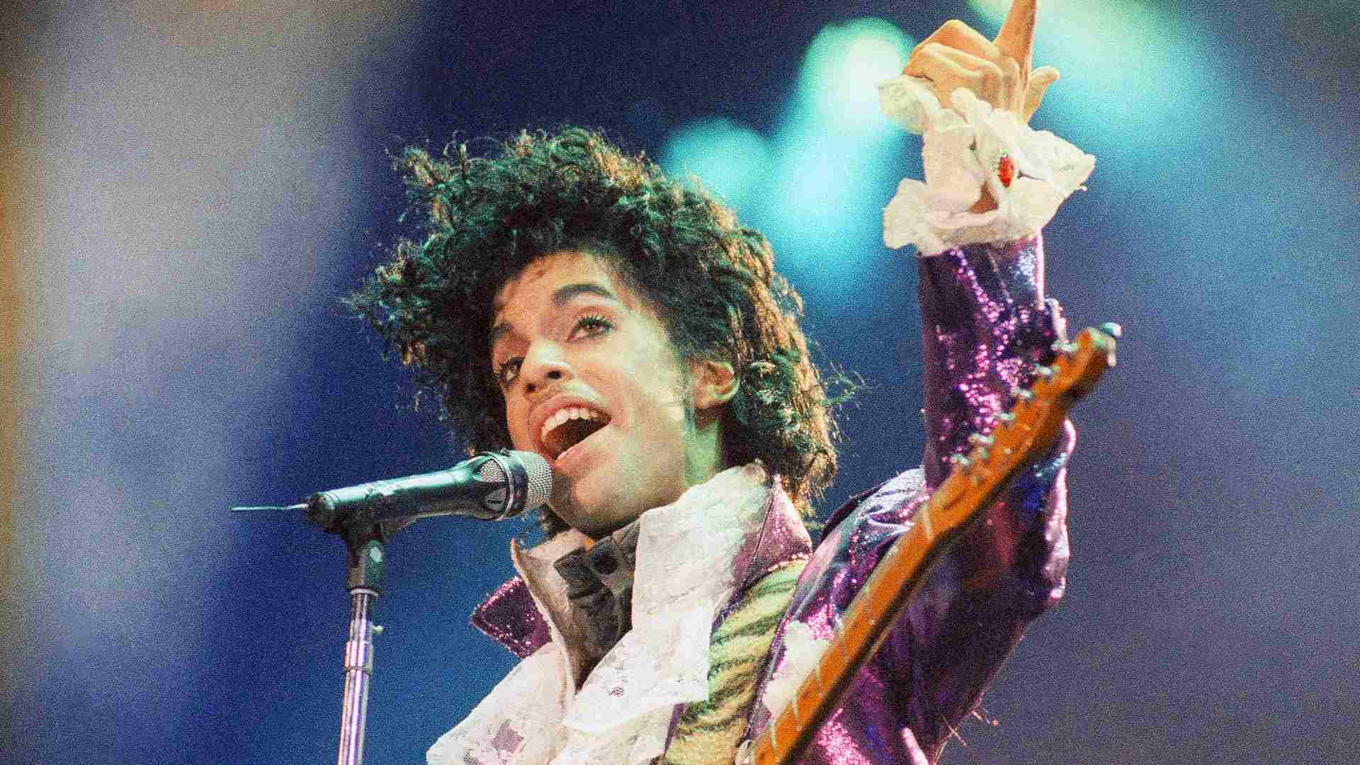 'Piano & A Microphone': así se llama el primer álbum póstumo de Prince