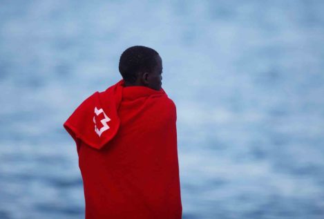 Salvamento Marítimo busca una patera con 28 personas y a 43 desaparecidos en el mar de Alborán