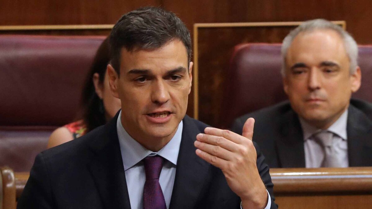 Sánchez prevé que la exhumación de Franco del Valle de los Caídos sea en julio