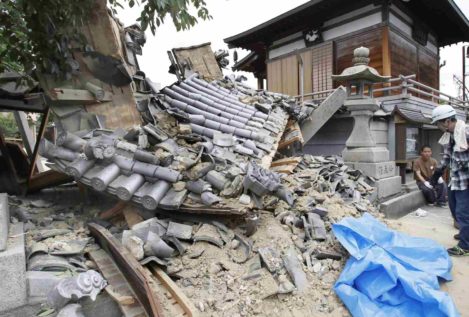 Un potente terremoto deja al menos tres muertos en el oeste de Japón