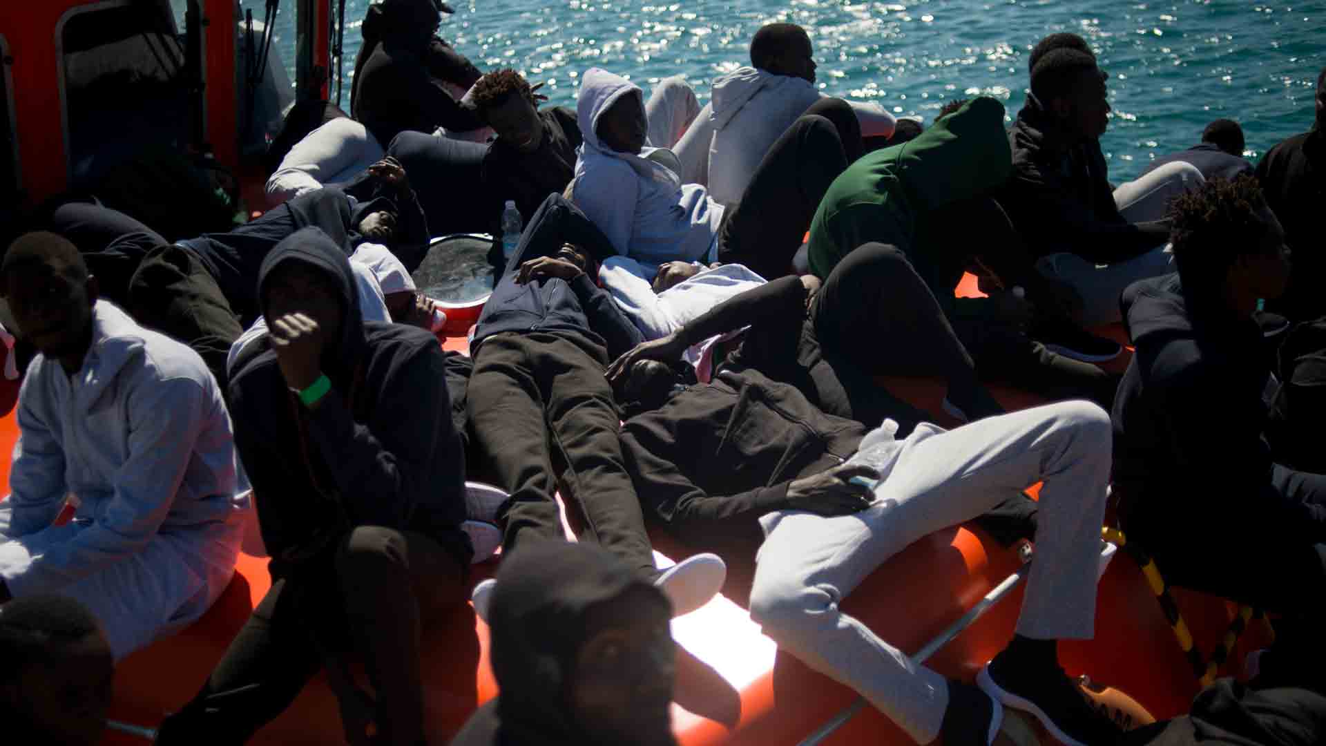 Al menos 700 inmigrantes rescatados en las costas españolas durante las últimas horas
