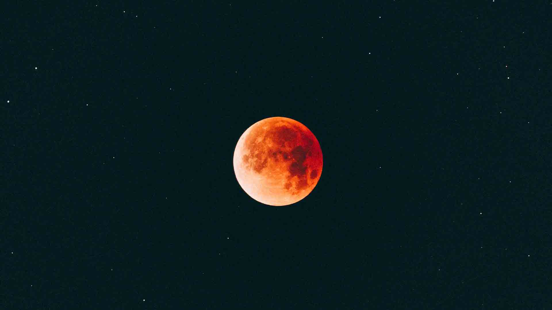 Estas son las horas clave para ver la 'Luna de Sangre' en distintas ciudades del mundo