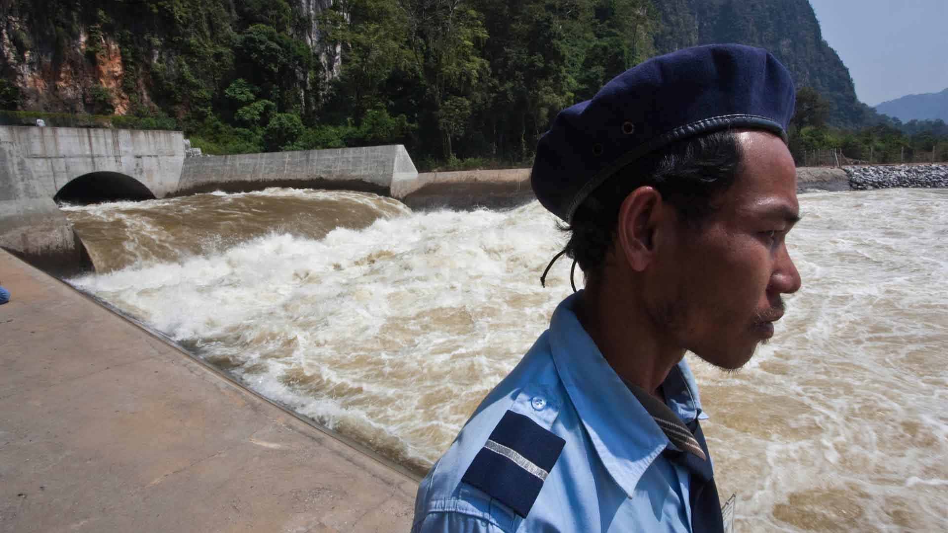 Cientos de desaparecidos en Laos tras la ruptura de una presa