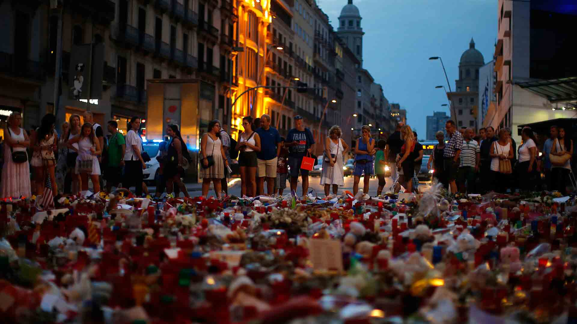 El Gobierno concede la Gran Cruz a 9 víctimas de los atentados de Barcelona y Cambrils