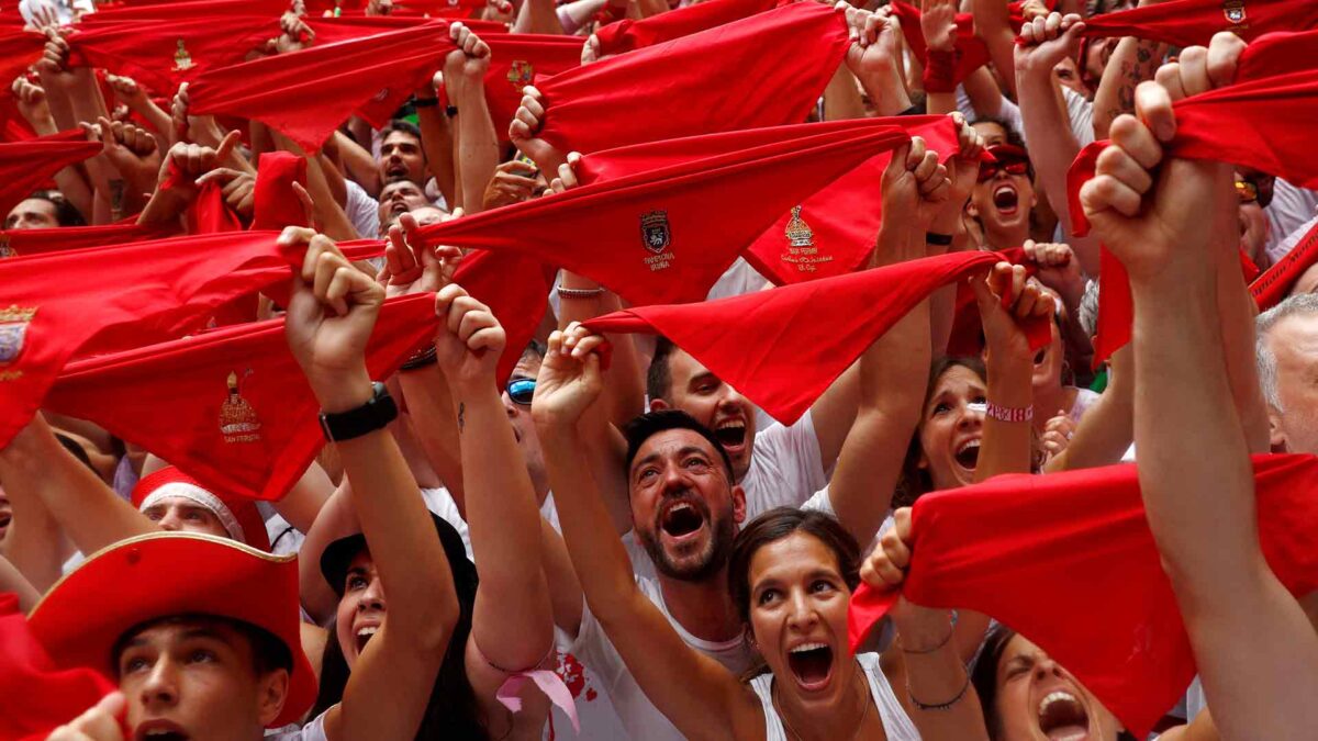 El chupinazo da comienzo a las fiestas de los Sanfermines 2018