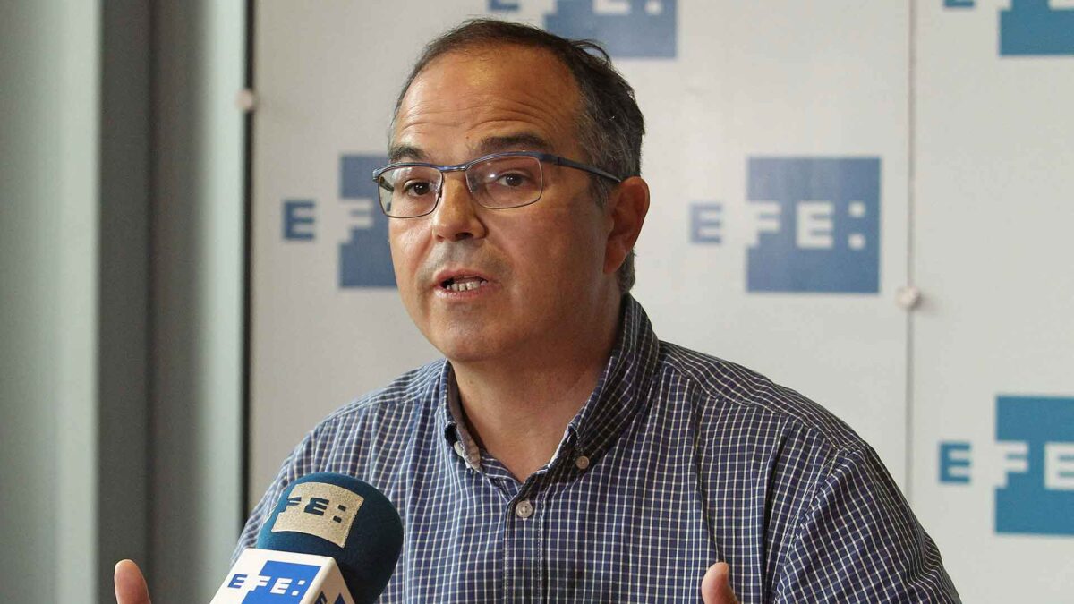 El Constitucional rechaza por unanimidad excarcelar a Rull y Turull