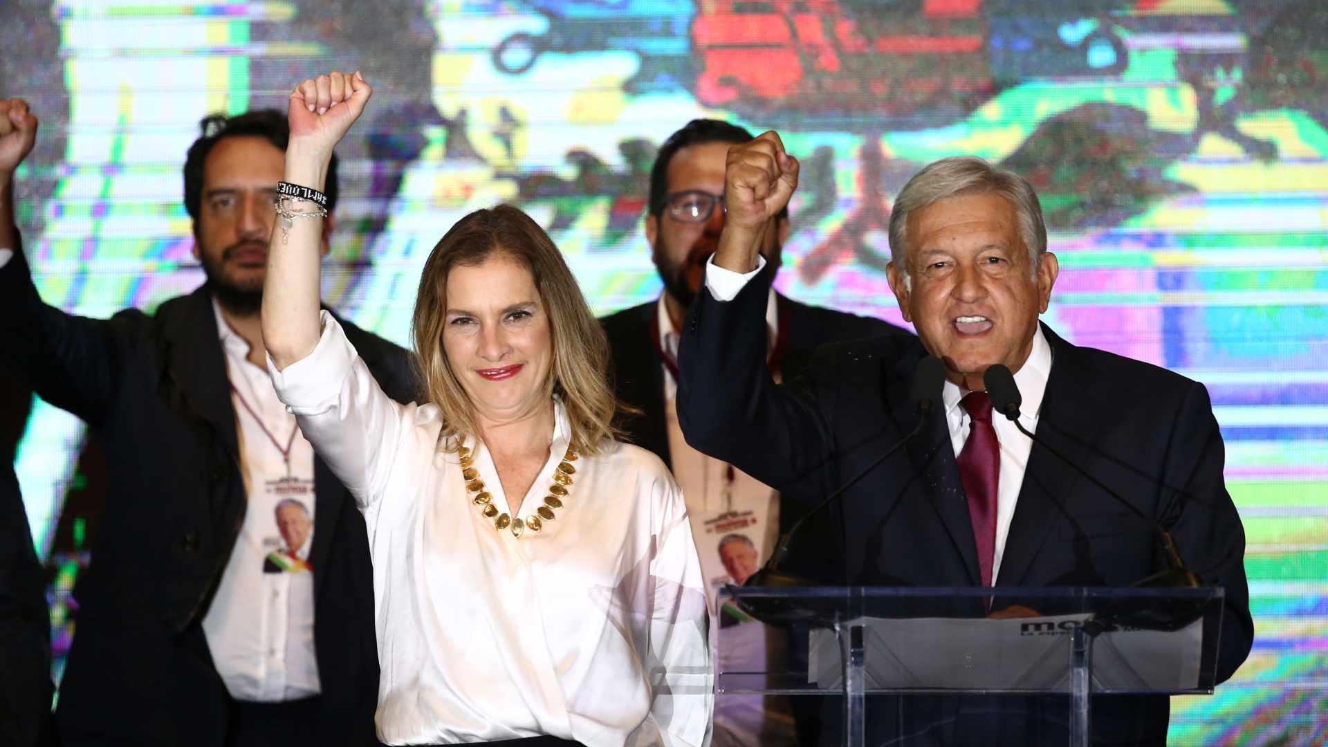 El izquierdista López Obrador gana las elecciones presidenciales en México