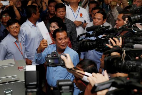 El partido del Gobierno de Camboya se declara ganador de unas elecciones sin oposición