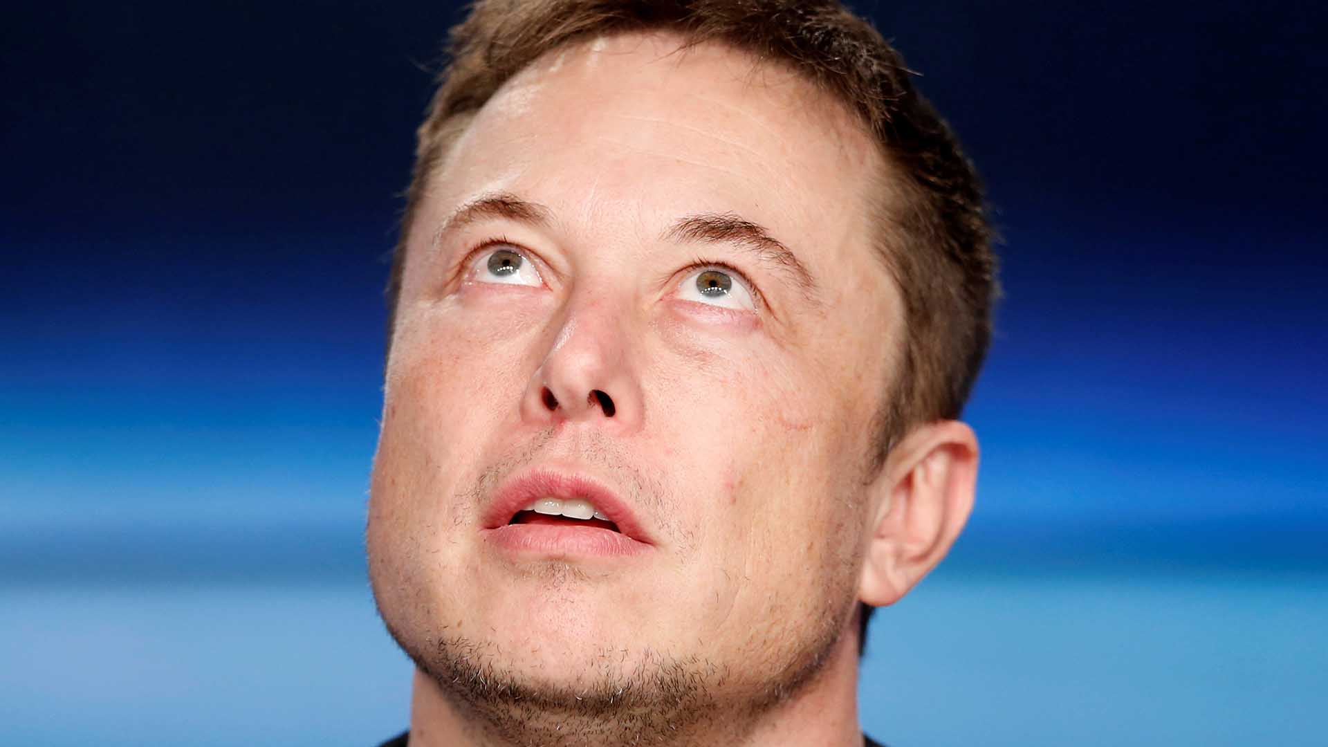 Elon Musk pide perdón al espeleólogo al que llamó "pederasta"