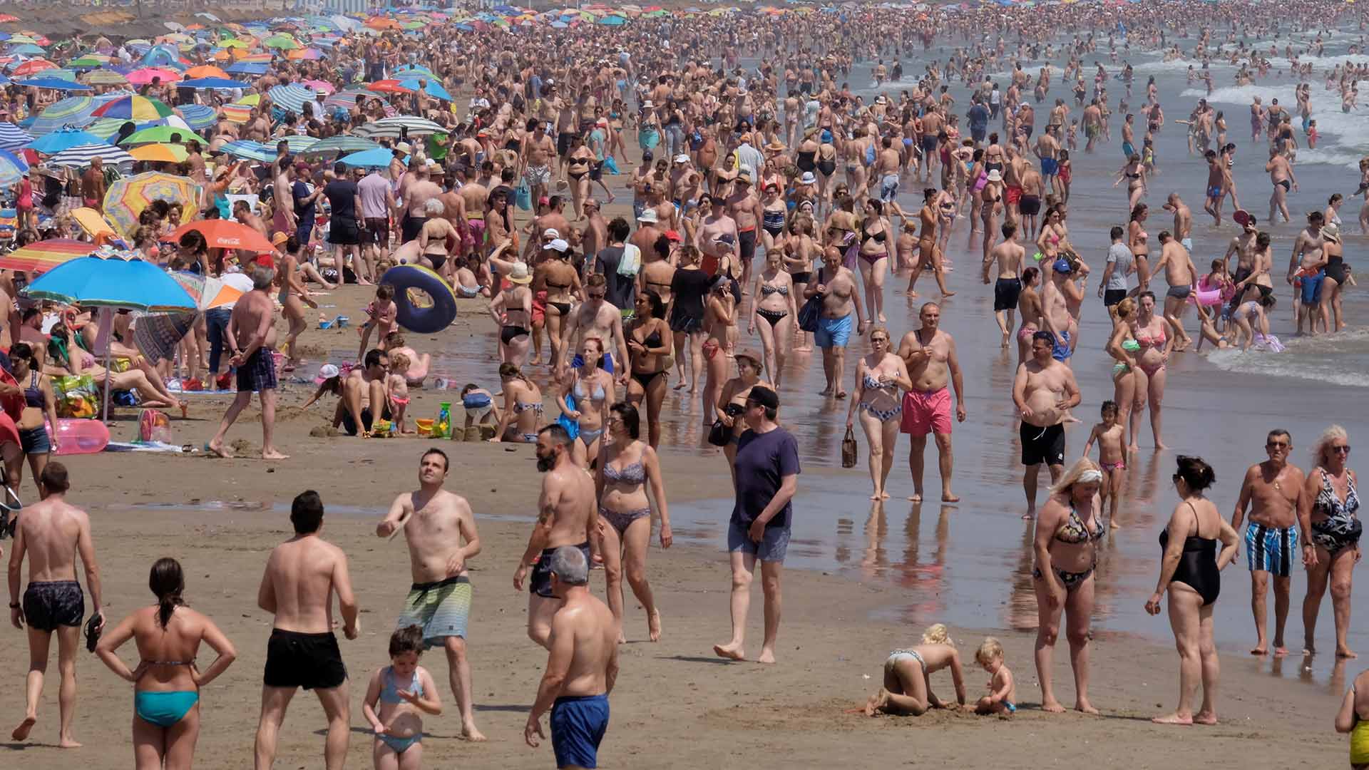 España recibió en mayo 8,1 millones de turistas internacionales
