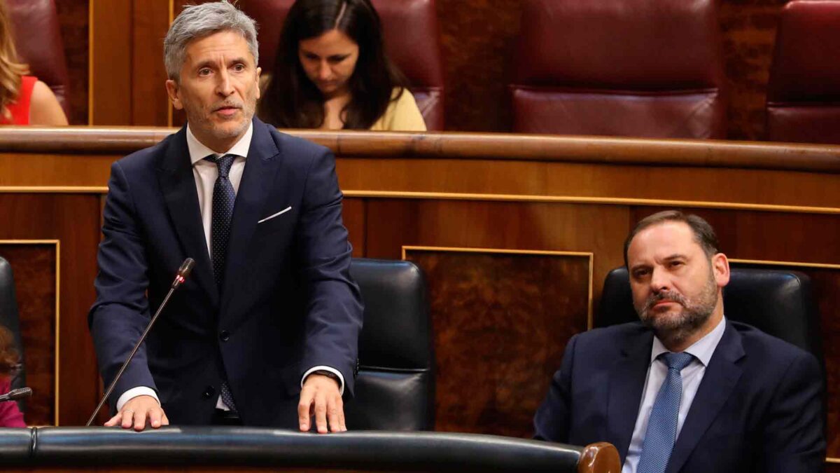 Grande-Marlaska recuerda al PP que acercaron presos de ETA a cárceles vascas