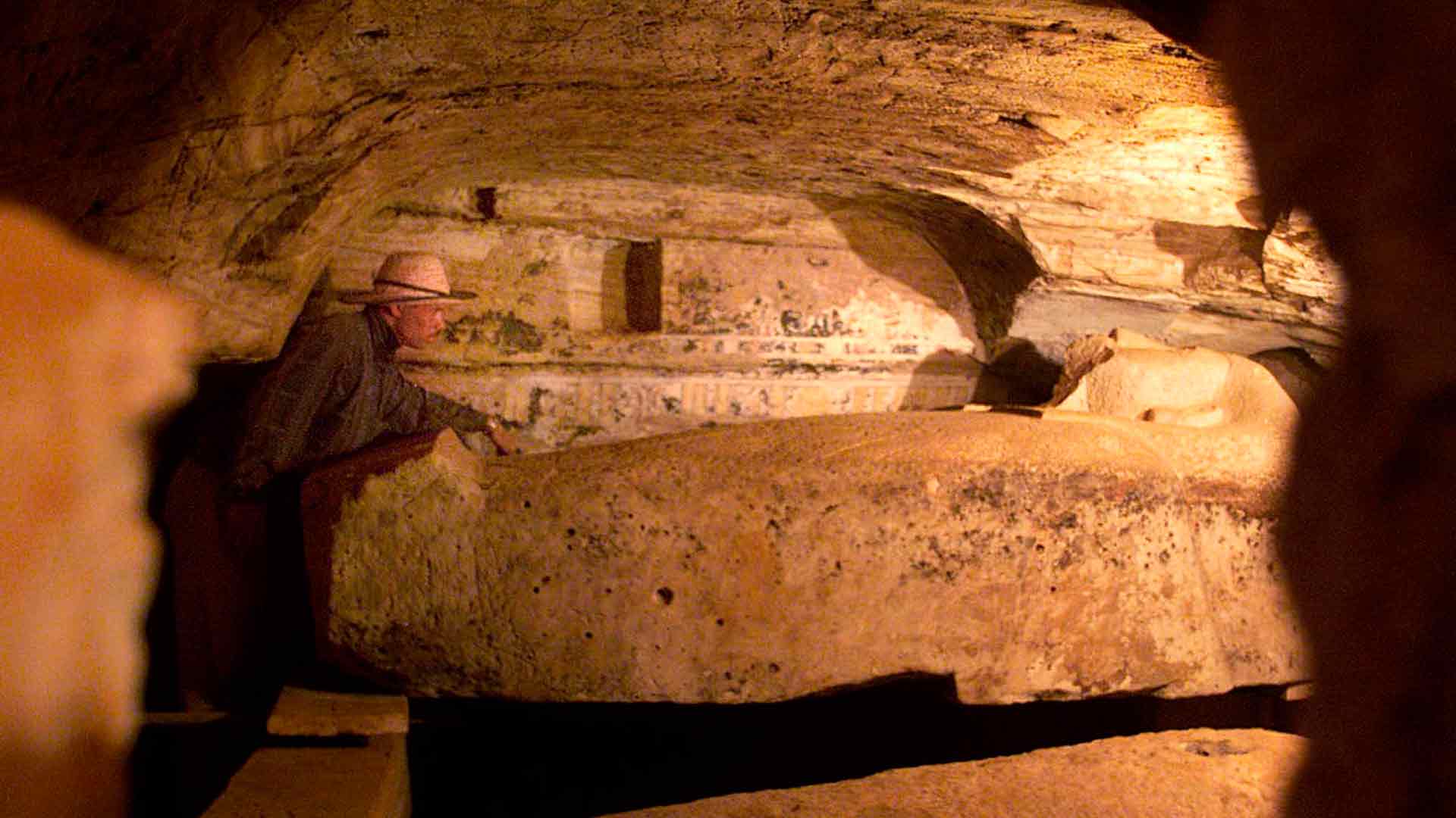 Nuevo descubrimiento en Egipto de una gran tumba "intacta"