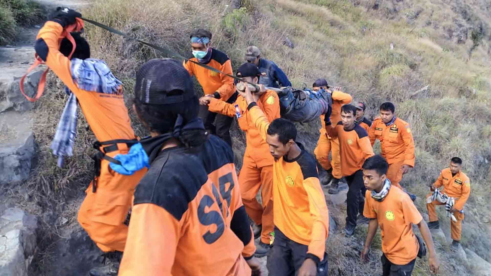 Rescatados con éxito más de 500 senderistas en el volcán Rinjani