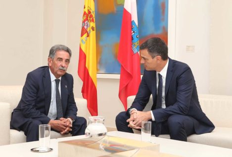 Sánchez se compromete a acelerar los proyectos de la llegada del AVE a Cantabria
