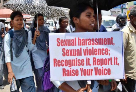 Una mujer denuncia que fue violada por 40 hombres durante cuatro días en India