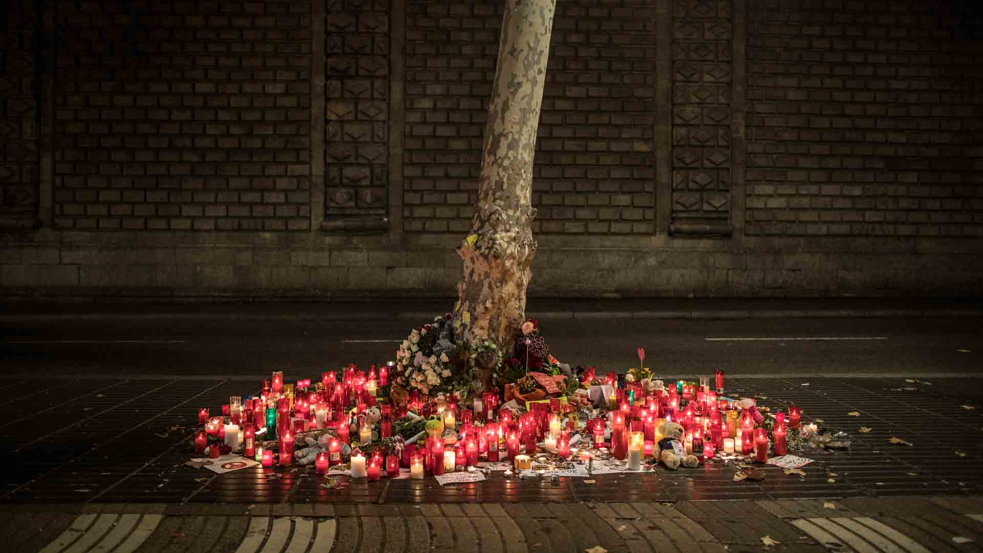 Los terroristas de los atentados en Cataluña planearon atropellos con coches todoterreno