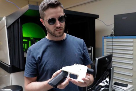 Cody Wilson desafía a la justicia y pone a la venta los planos de armas 3D en EEUU