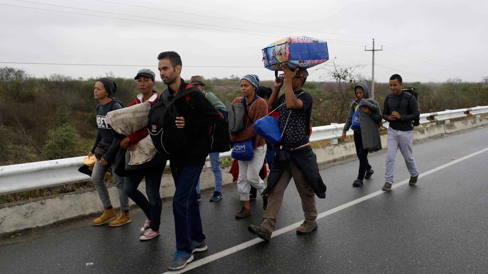 Ecuador abre un "corredor humanitario" para los venezolanos que migran hacia Perú