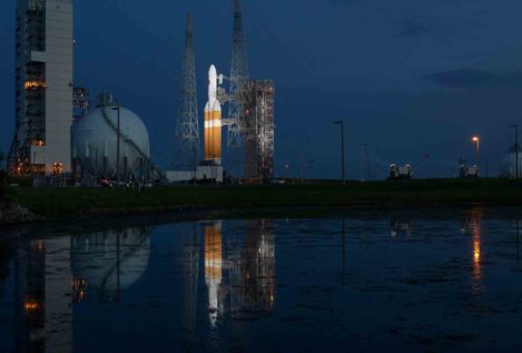 La NASA aplaza el lanzamiento de la sonda Parker, que buscará llegar al Sol, hasta el domingo