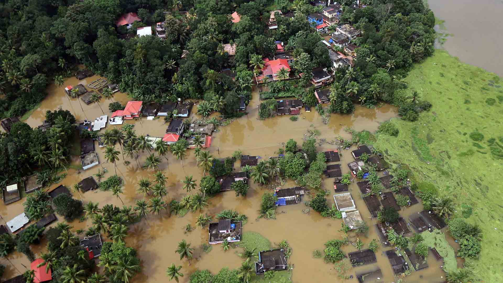 Ascienden a 324 los muertos a causa de las inundaciones en India